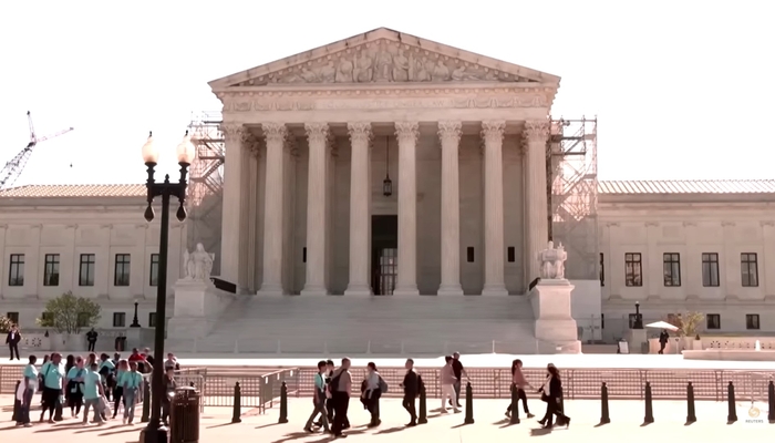 Supreme Court Tariff Ruling Will Put US ‘$2 Trillion Deeper in the Hole’