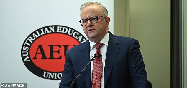 Australian Prime Minister Anthony delivers a speech during the Annual Federal Conference of the Australian Education Union in Melbourne, Friday, February 20, 2026. (AAP Image/James Ross) NO ARCHIVING