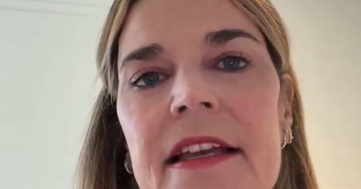 FACT-CHECK: Savannah Guthrie’s Family Used To Play “Kidnapping Games” Growing Up!