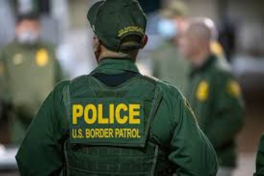 Democrat-Controlled City Suspends Police Officers For Coordinating With CBP