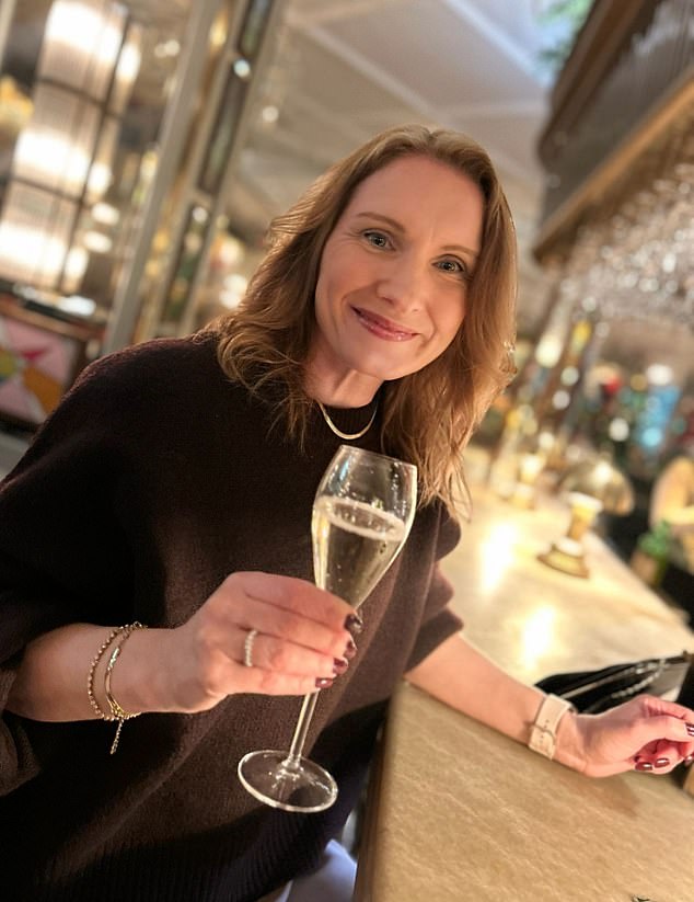 Police launch murder probe after 'kind, selfless and loyal' mother-of-two, 47, dies a week after being seriously injured in attack