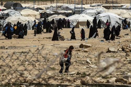US Intelligence: 15,000+ Were Let Free From ISIS Detention Camp After Collapse