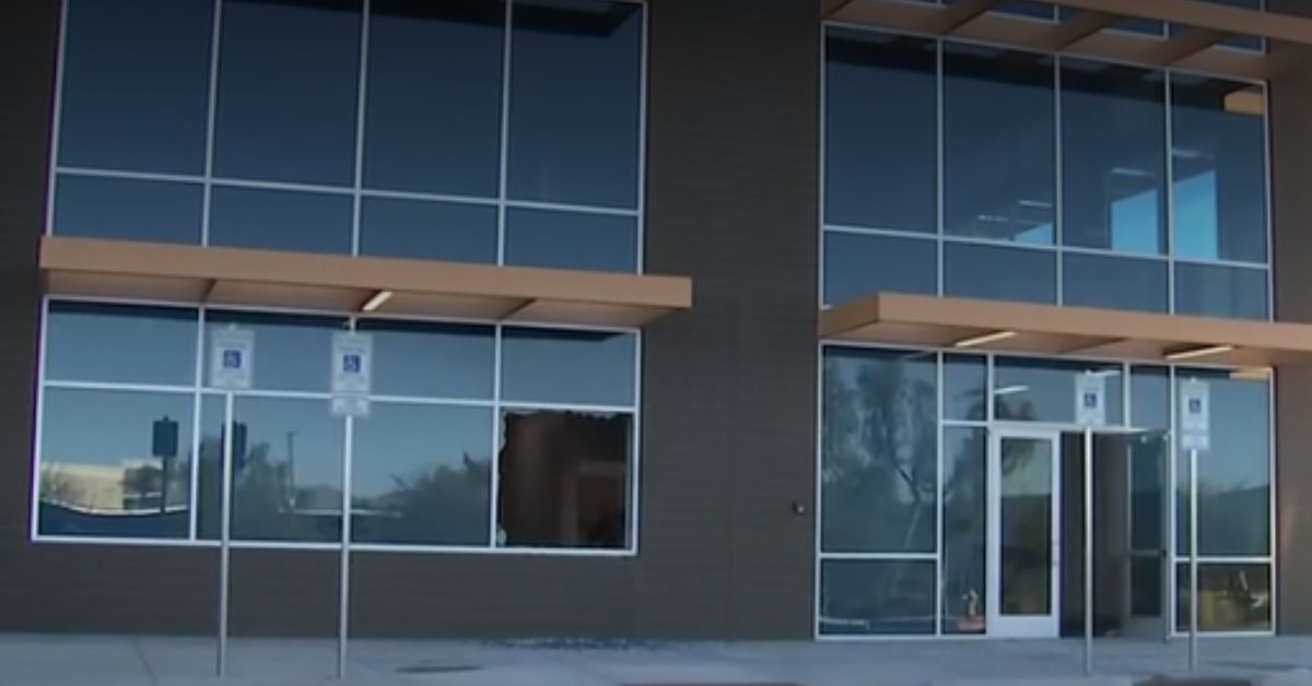 FBI Investigating Vandalism and Fire Set at ICE Warehouse in Arizona