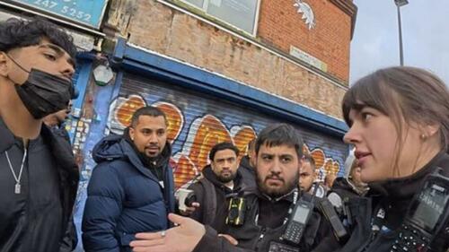 Female British Cop Defends Freedom Of Speech In "Muslim Area" Of London