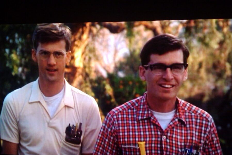 ‘Lizzie McGuire’ Star Dies By Suicide