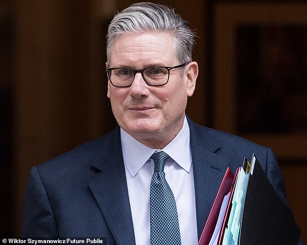 Another Keir Starmer ally quits as Rachel Reeves' top aide departs her Treasury team