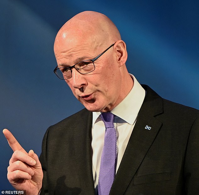 Mr Swinney said it was ¿entirely appropriate¿ for Ms Bain to brief him on ¿sensitive¿ cases