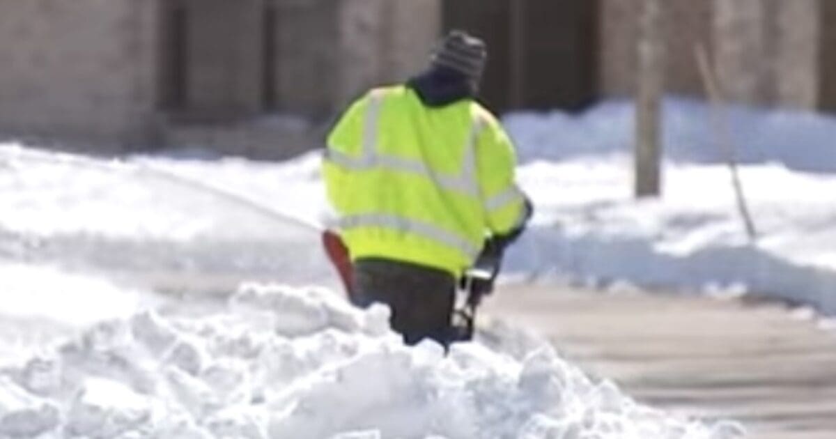 “At Least 12 Fatalities” Related to Historic Snow Storm, Meteorologist Says