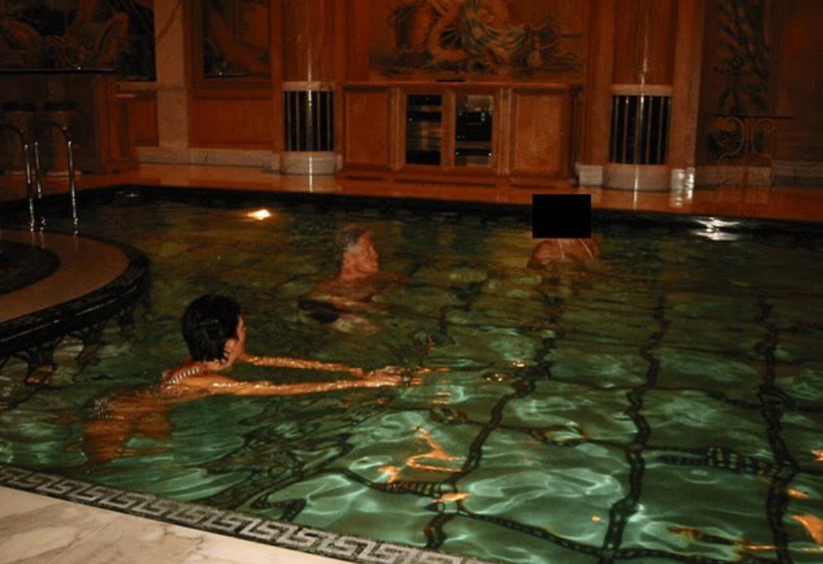 Reporter Asks Hillary Clinton About Photos of Bill Clinton with Alleged Epstein Sex-Trafficking Victims (VIDEO)