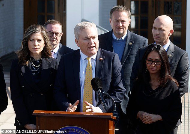 Chairman James Comer would not allow the press to enter the Clinton deposition