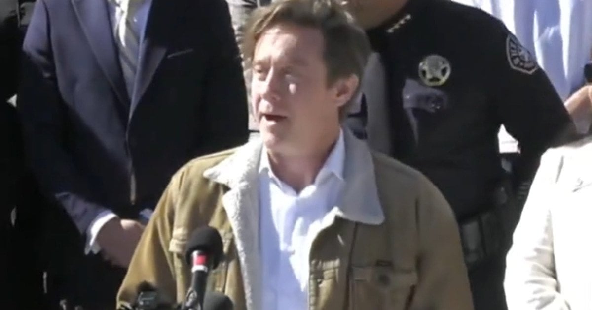 Democrat Mayor Signs Executive Order To Detain ICE Agents