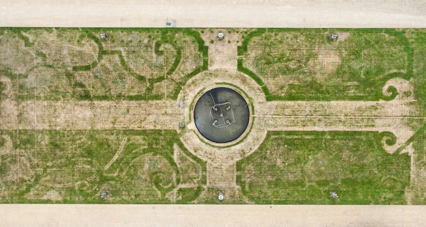 Heatwave Reveals ‘Lost’ 17th Century Garden Design Under Parched Grass