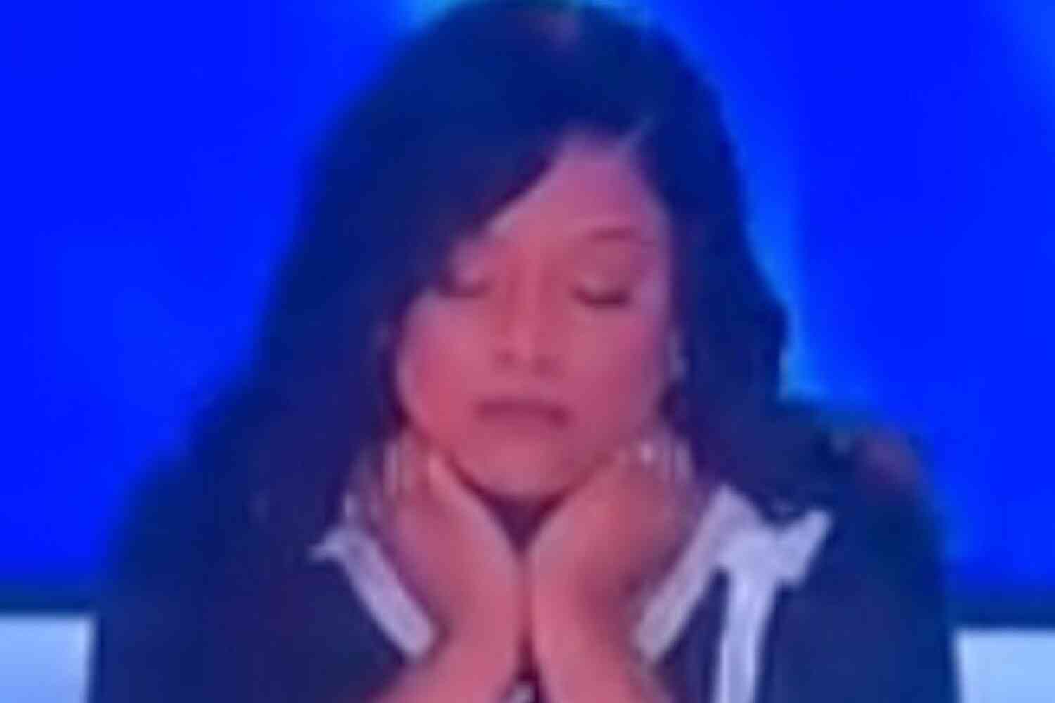 Watch this mom fall asleep in the middle of the news broadcast she's anchoring 😂