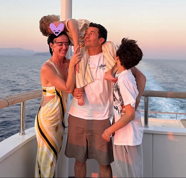 Orlando and Katy share a five-year-old daughter, Daisy Dove