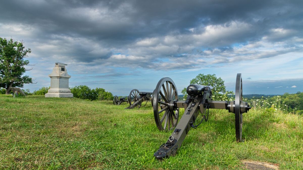 Which Iconic American Historical Sites To Visit — And Which To Skip — Before Summer Ends