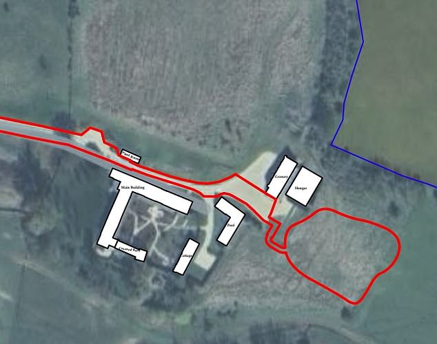 The proposed siting of the new arena, which would allow the horses to be kept away from land that has been plagued by flooding from the River Windrush, which runs through the site