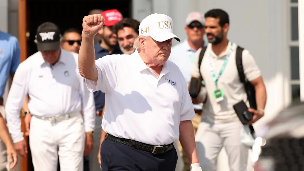 F-16s Scramble After Planes Breach No-Fly Zone Over Trump's Golf Club