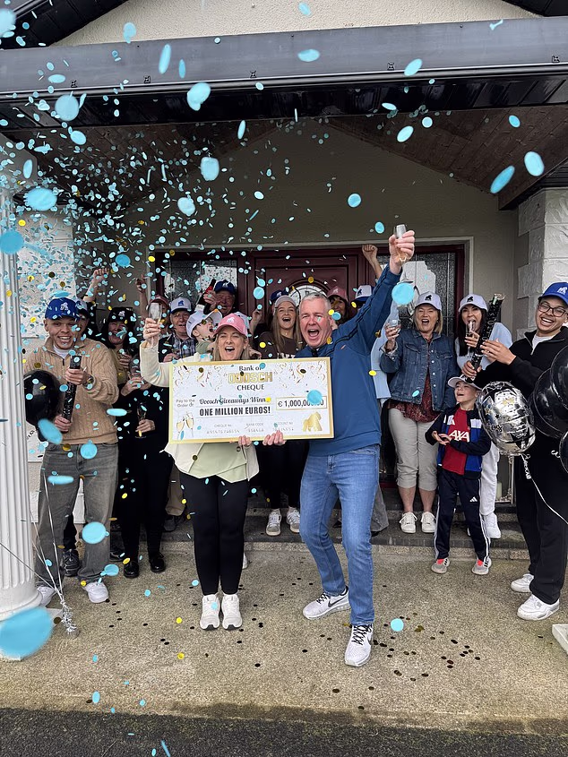 Thomas Fitzpatrick celebrating his €1 million win on an Ooosch giveaway