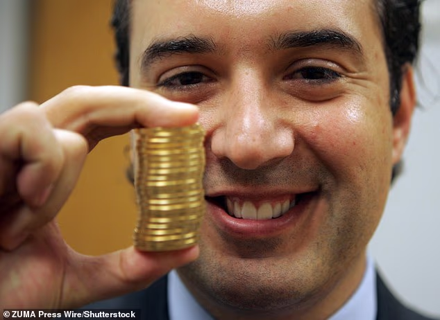 A 2010 picture with Marin Aleksov with gold coins sold by his company